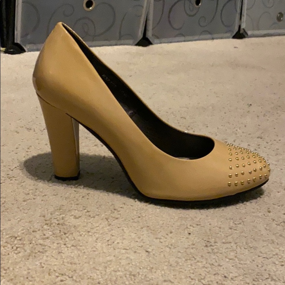 Tan Heels